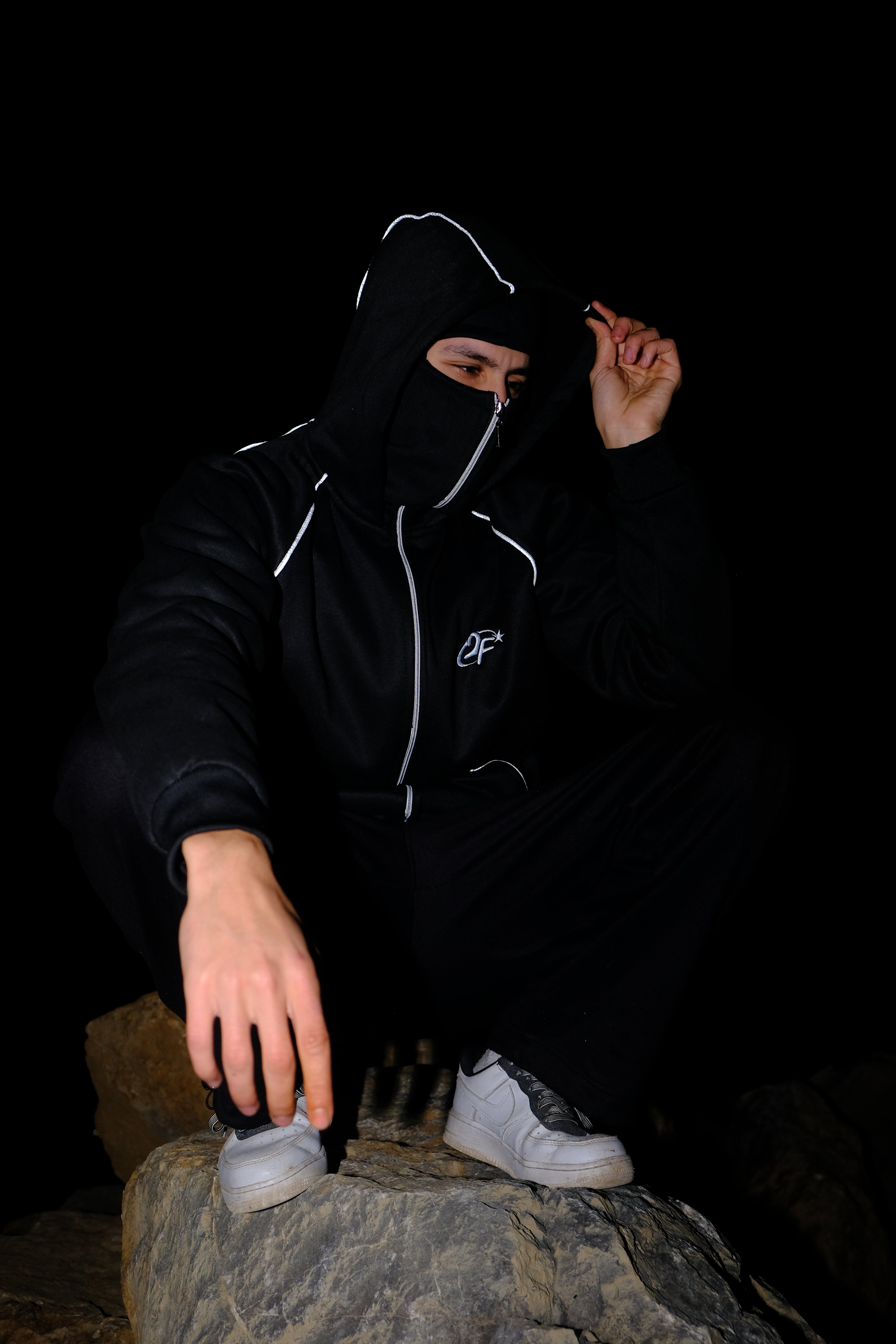 2F BLVCK TRACKSUIT